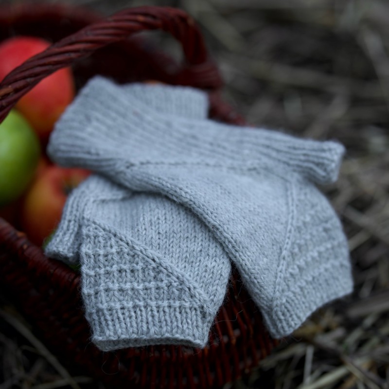 Montparnasse fingerless gloves (PDF)