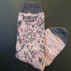 Chaussettes “Love in Paris” (PDF)