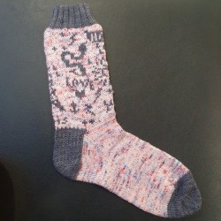 Socks “Love in Paris” (PDF)